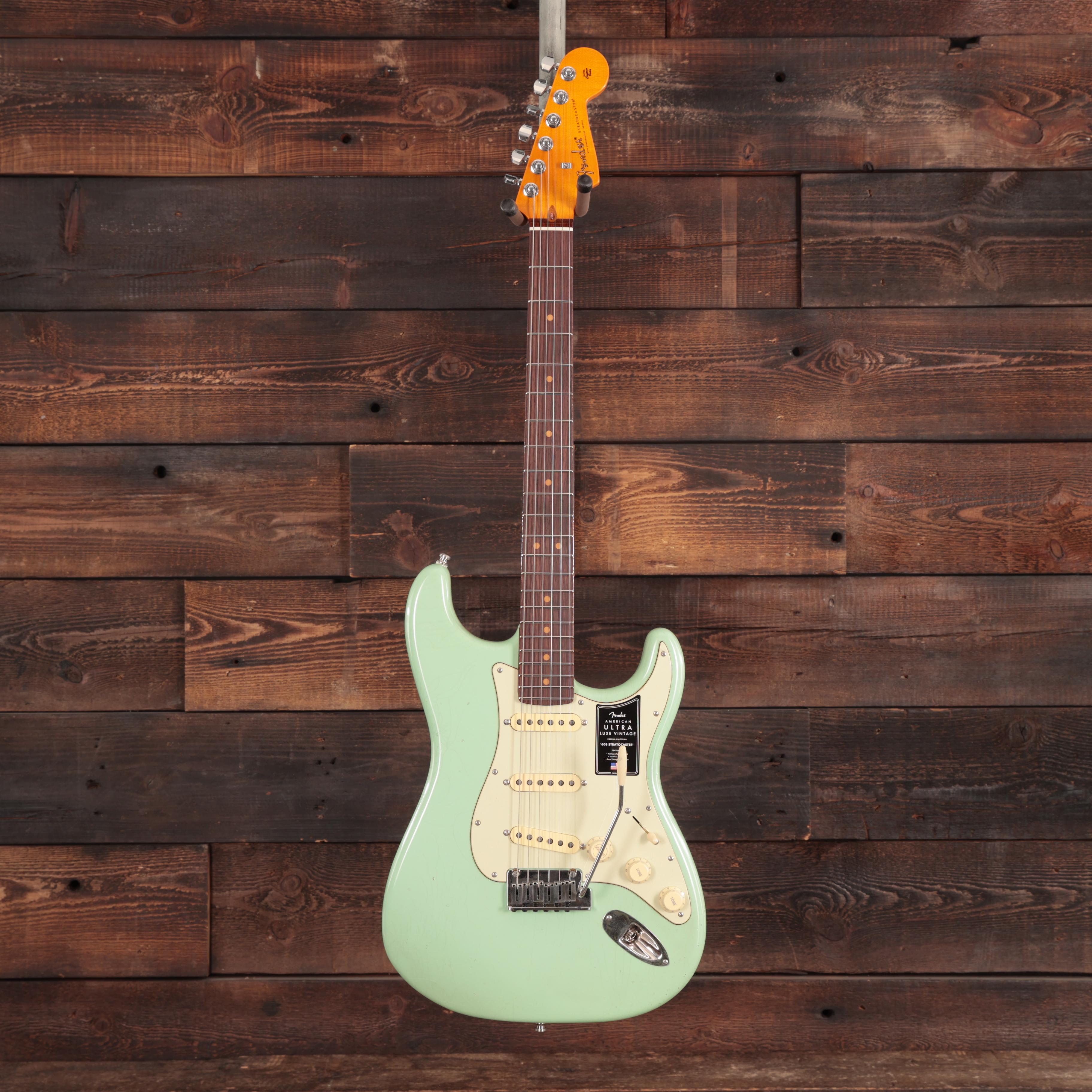Fender American Ultra Luxe Vintage '60s Stratocaster in Surf Green
